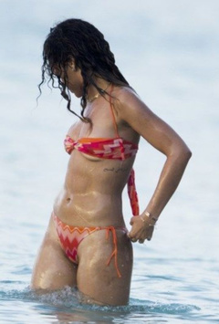 15. Rihanna – see through, 2012