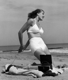 10. Rita Hayworth – Unknown Magazine