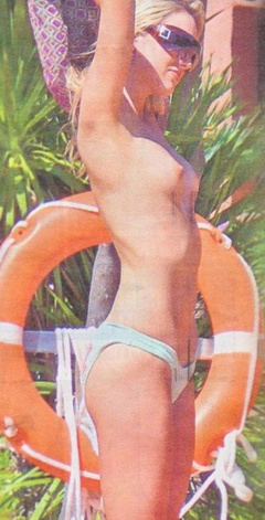 1. Rosanna Davidson – Topless sunbathing, 2007