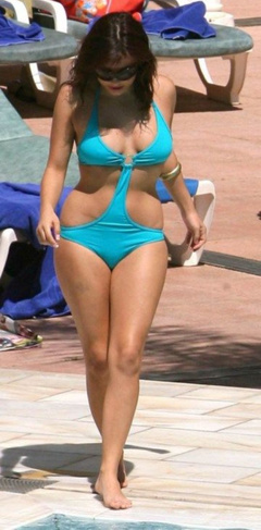 3. Roxanne Pallett – bikini by the pool, 2007
