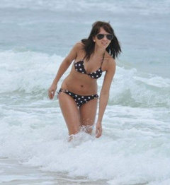 5. Samia Smith – bikini, 2009