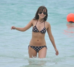 7. Samia Smith – bikini, 2009