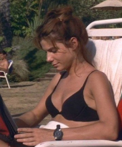 1. Sandra Bullock Sexy – The Net, 1995