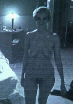 5. Sandrine Kiberlain Naked – Les patriotes, 1994