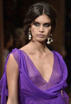 3. Sara Sampaio – see through, 2017