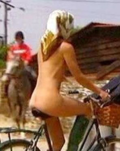 6. Sarah Alexander Naked – Armstrong and Miller, 1997