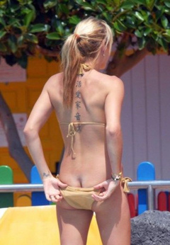 2. Sarah Connor – bikini, 2009