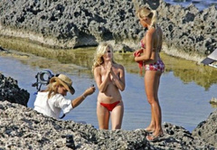 7. Sarah Dunn – topless at the beach, 2006