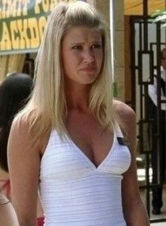 3. Sarah Lancaster Cleavage – Dr. Vegas, 2004