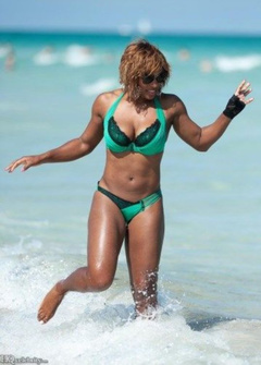 2. Serena Williams – green bikini, 2010