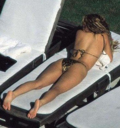 3. Shakira – leopard bikini, 2002