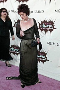 2. Sharon Osbourne Nip Slip – VH1 Divas Duets, 2003