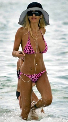 1. Shauna Sand – bikini, 2008