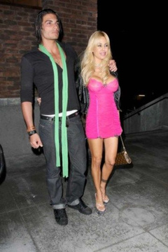 18. Shauna Sand – see through, 2009