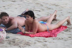 4. Shermine Sharivar – topless at the beach, 2009