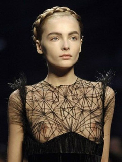 6. Snejana Onopka – see through