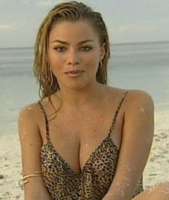 14. Sofia Vergara – Fuera de serie, 1995