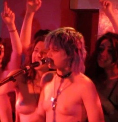 2. Soko – topless, 2015