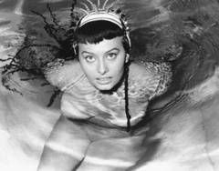 3. Sophia Loren Naked – Due notti con Cleopatra, 1960