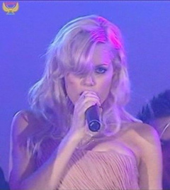 2. Sophie Monk – Nip slip