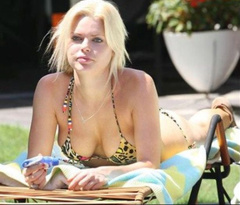 3. Sophie Monk – bikini, 2008