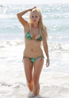11. Sophie Monk – bikini, 2009