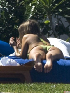 3. Stacy Ferguson - Fergie – green bikini, 2009