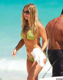 7. Stacy Ferguson - Fergie – green bikini, 2009