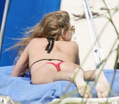 3. Stacy Ferguson - Fergie – red bikini, 2008