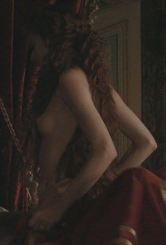 3. Stacy Martin Naked – Il racconto dei racconti, 2015