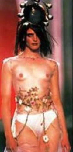 7. Stella Tennant – catwalk oops