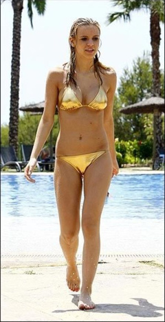 3. Stephanie McMichael – gold bikini, 2008