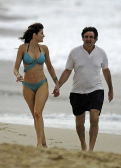 6. Stephanie Seymour – bikini, 2008