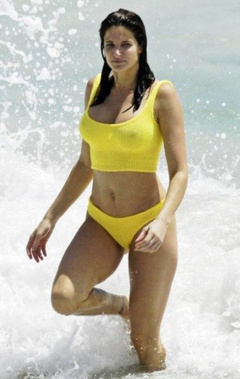 5. Stephanie Seymour – boob oops, 2010