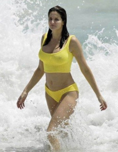 6. Stephanie Seymour – boob oops, 2010