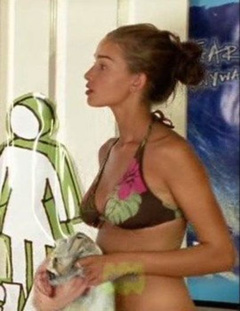 5. Tahyna Tozzi Sexy – Blue Water High, 2005