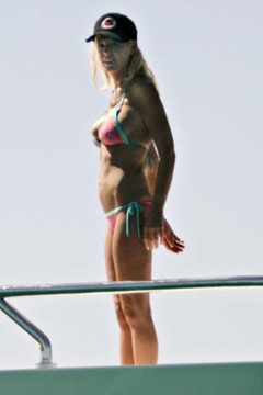 11. Tara Reid – purple bikini, 2009