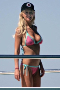 15. Tara Reid – purple bikini, 2009