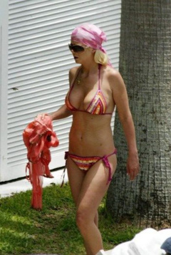 5. Tara Reid – red bikini, 2006