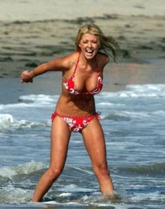 20. Tara Reid – red bikini, 2007