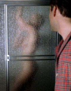 2. Tea Leoni – The Family Man, 2000