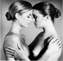 1. Tina Hobley – topless photoshoot, 2004