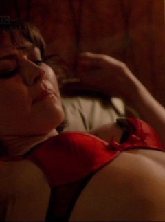 4. Trieste Kelly Dunn Sexy – Bored to Death, 2009