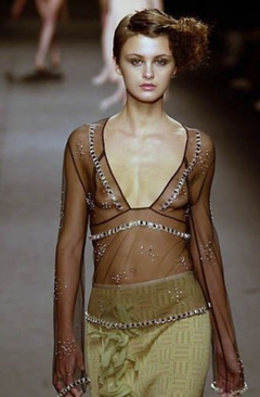 2. Trish Goff – catwalk oops