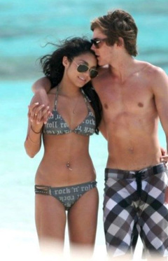 2. Vanessa Hudgens – bikini, 2008