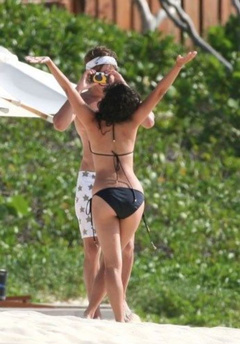 11. Vanessa Hudgens – bikini, 2008