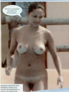 1. Vanessa Minnillo – nude in Mexico, 2007