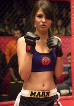 1. Victoria Justice Sexy – iCarly, 2007