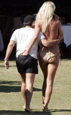 3. Victoria Silvstedt Sexy – Sardinia, vacation, 2006