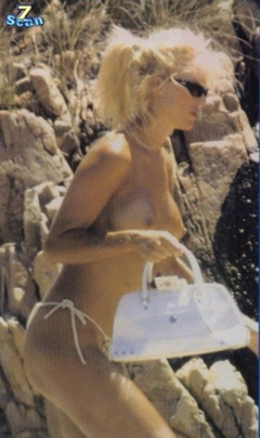2. Victoria Silvstedt – Topless sunbathing, 2003